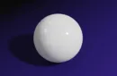 Magnetic Ball (White) by Iarvel Magic – Image 1
