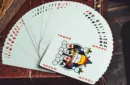 WHIKO Stage Thin Playing Cards by Bacon Magic. – Bild 2