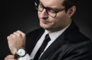 The Watch - White Classic (Gimmicks and Online Instructions) by Joao Miranda – Image 4