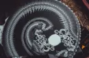 Twelve Imperial Symbols Playing Cards (Monochrome) by KING STAR – Bild 3