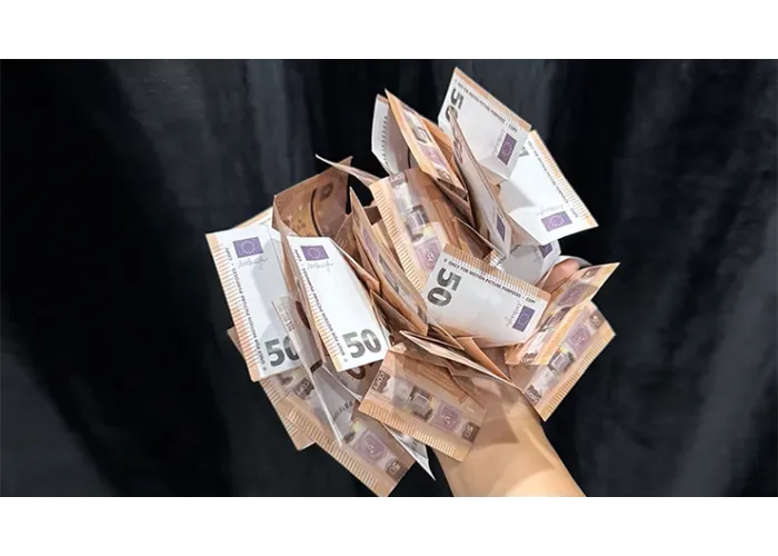 Moneyball by Bond Lee (EUR)