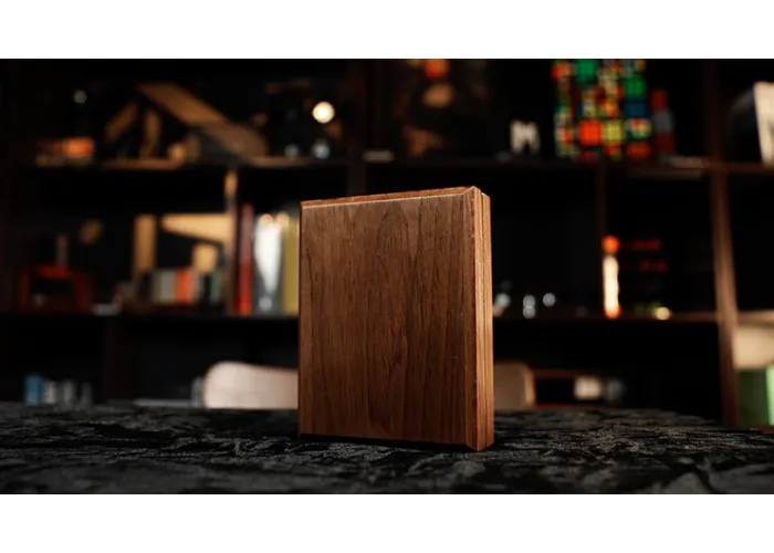 Mirage Box by Stephen Chan & Bond Lee