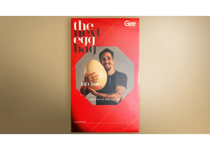Next Egg Bag by Héctor Mancha and Gee Magic