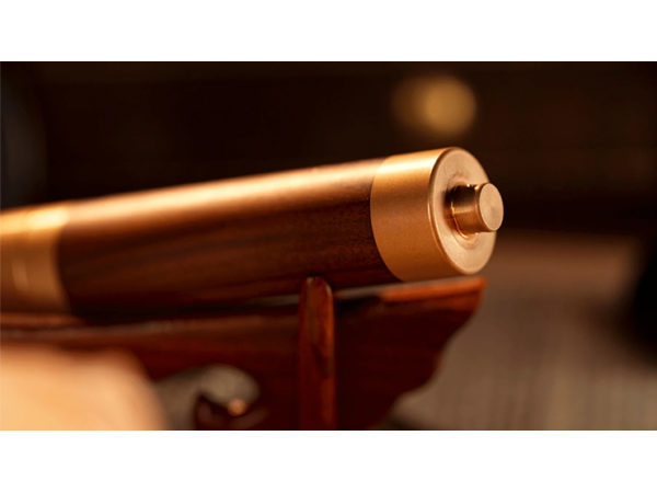 The Perfect Knife by Hongzhi Wang, Jay Wang, & TCC Magic