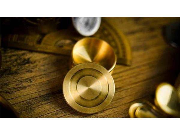 Magnetic Coin Box (Half Dollar) by Artisan Coin & OFM Studio