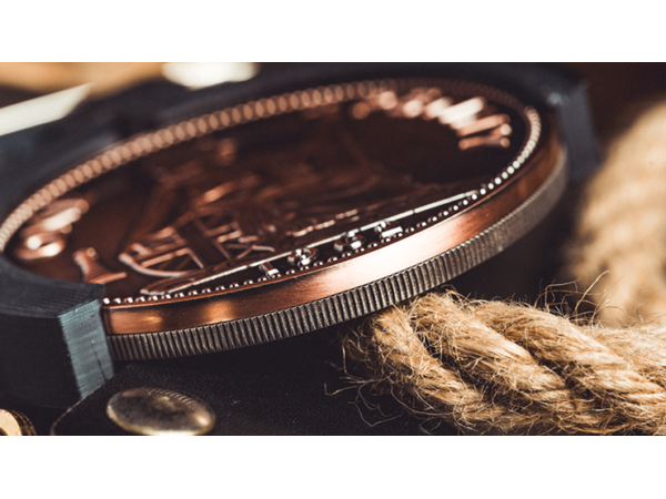 L Holder (Double Jumbo Coins 2.7"-3.2") by Long Long & Bacon Magic