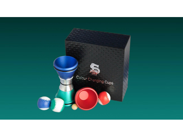 Colour Changing Cups by Leo Smetsers