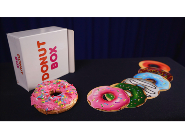 Donut Box by Gustavo Raley