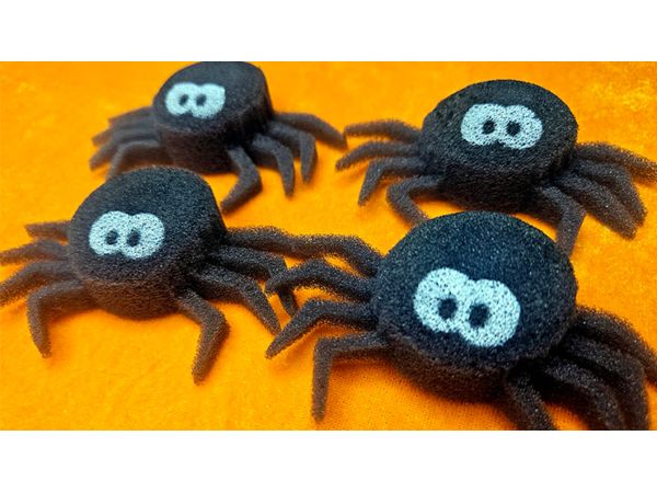 Super Sponge Spiders Sponge Ball Set