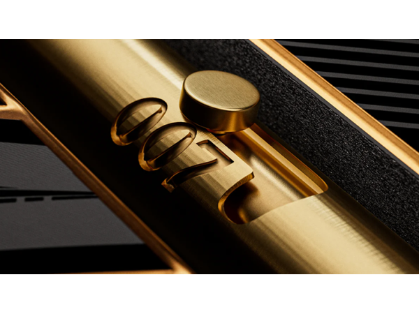 James Bond 007 Special Edition Box Set by theory11