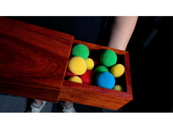 Alchemist's Chest by Bond Lee, Waylon, & MS Magic