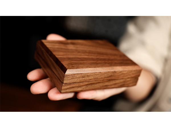 Mirage Box by Stephen Chan & Bond Lee