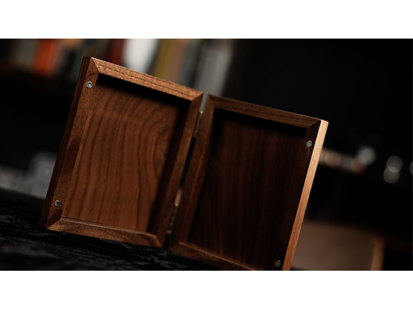 Mirage Box by Stephen Chan & Bond Lee