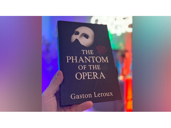 The Progressive Book Test by Michael O'Brien (Phantom of the Opera, Hard Cover)