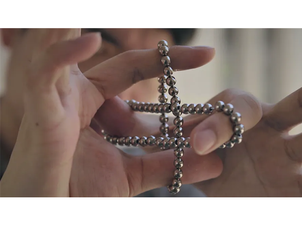 T-1000 Plus: Silver Edition by Nemo and Hanson Chien