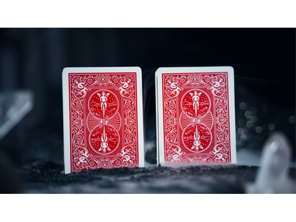 Leviti Deck by PITATA