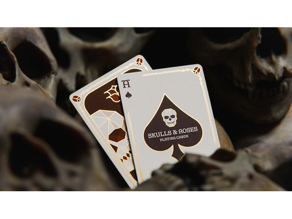 Skulls & Roses Playing Cards