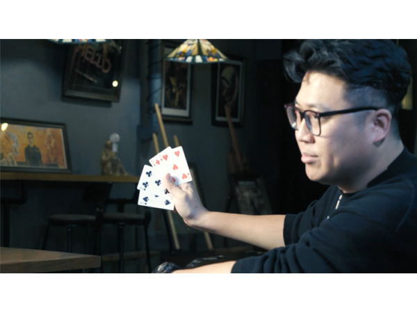 The Right Bill (USD) by Wang Zhe & Bacon Magic