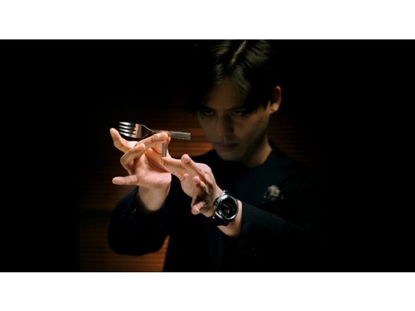 T-Fork by Magician Go & Henry Harrius