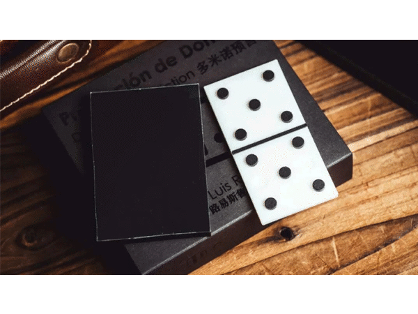 Dominoes Prediction by Juan Luis Rubiales