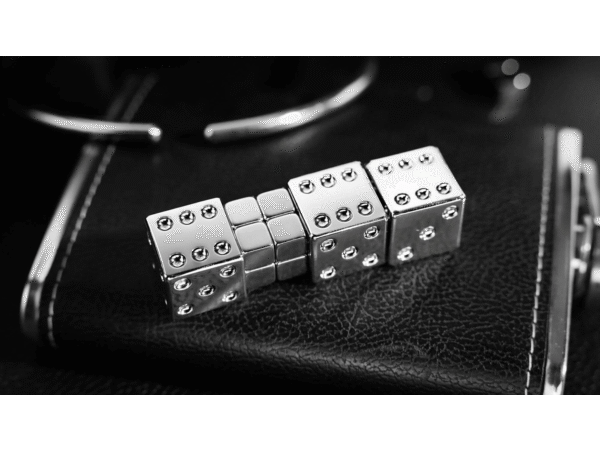 MagnetiCubes by Ivo David Oliveira & TCC Magic
