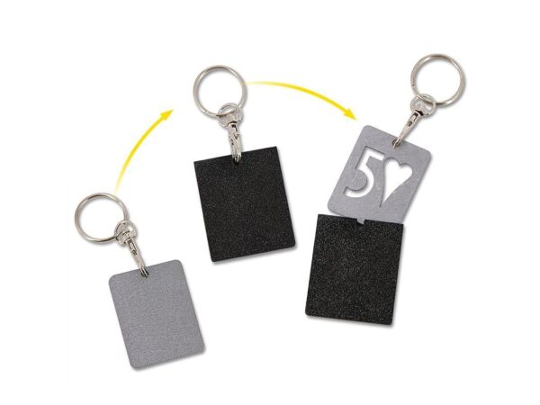 CUT by Alexis Touchard