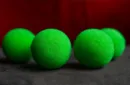 Magic Sponge Balls 4PK GREEN 1.5" by Murphy's Magic – Bild 3