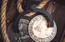 L Holder (Double Jumbo Coins 2.7"-3.2") by Long Long & Bacon Magic – Bild 3