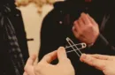 Non-Safety Pins by Juan Colàs – Bild 2