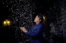 Invisible Snow by Bond Lee and MS Magic – Bild 1