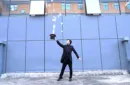 THE ROCKET Card Fountain RIGHT HANDED (Wireless Remote Version) by Bond Lee - Trick – Image 4