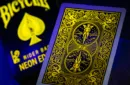 Bicycle Neon Rider Back Yellow-Starburst Deck Playing Cards – Bild 5