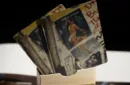 MIKE BRODIE APOJP PHOTOGRAPHIC PLAYING CARDS – Bild 4