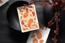 Paisley Ton sur Ton Poudre Orange workers Deck – Image 2