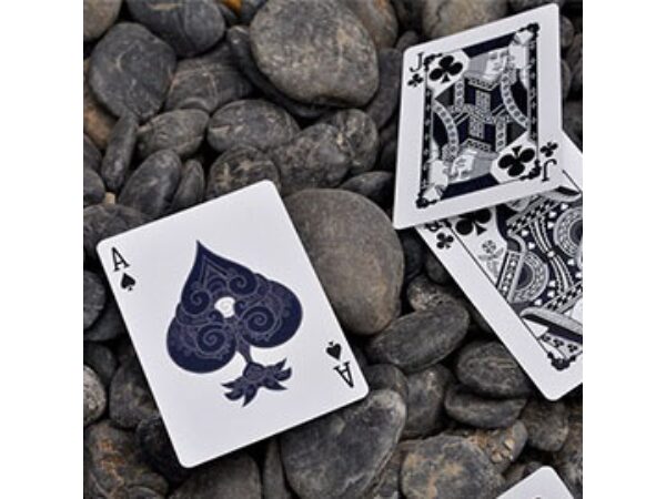 Totem Deck Limited Edition out of print (rot) by Aloy Studios