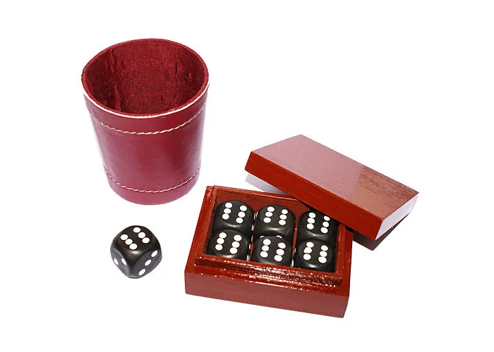Problema with leather dice cup