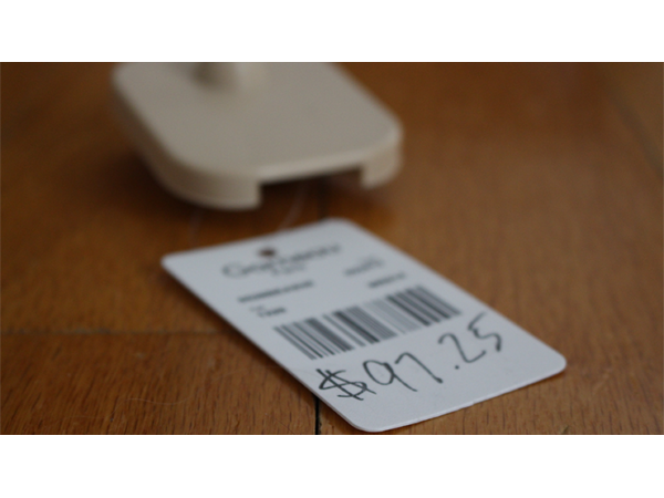 Priceless (Gimmick and Online Instructions) by Michel Huot and Richard Sanders