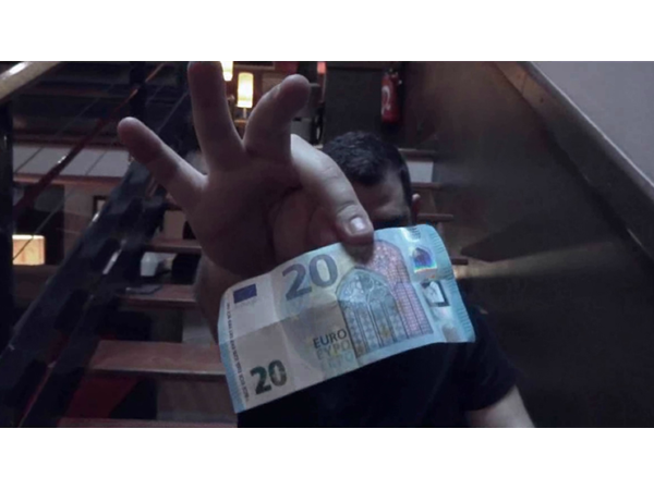 Money Switch by Mickael Chatelain