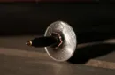 Paul Harris Presents Puncture 2.0 (US Quarter and online instructions) by Alex Linian  – Image 2
