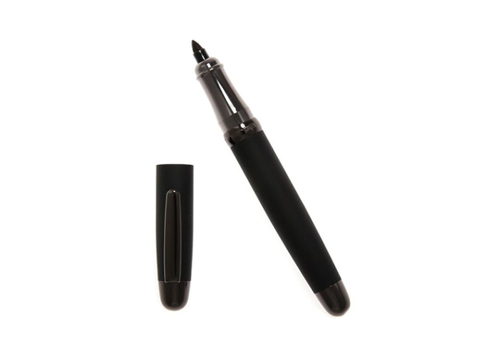 Mental Pen Sherpa Limited Edition by João Miranda and Gustavo