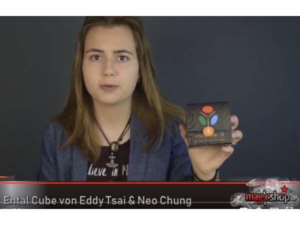 Ental Cube by Eddy Tsai & Neo Chung