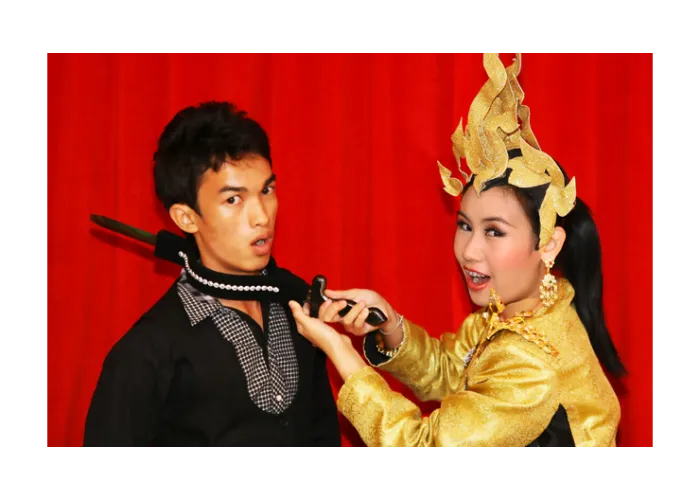 SWORD THRU NECK by Tora Magic - Trick
