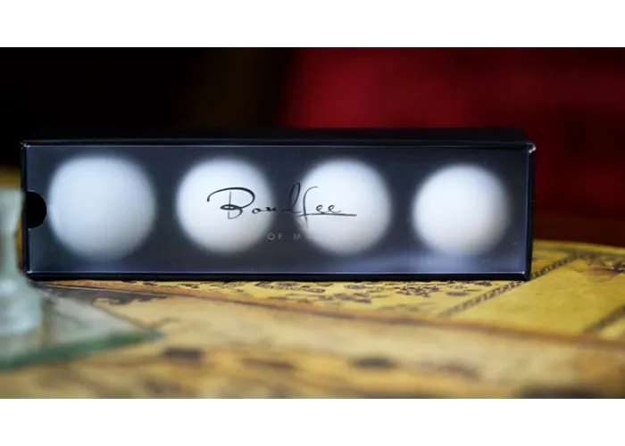 Perfect Manipulation Balls (1.7 White ) by Bond Lee