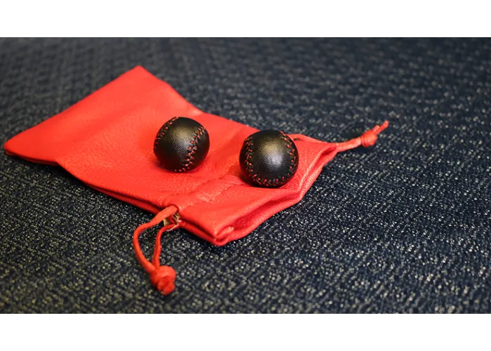 Chop Cup Balls Black Leather (Set of 2) by Leo Smetsers - Trick