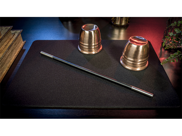 Economy Close-Up Pad 11X16 (Black) by Murphy's Magic Supplies / ca. 28 x 40cm