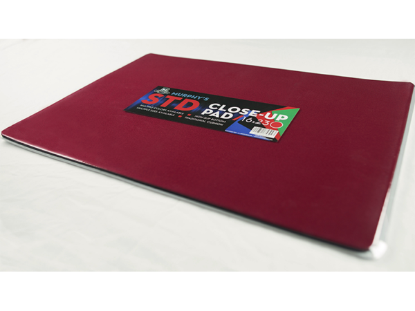 Standard Close-Up Pad 16X23 (Red) by Murphy's Magic Supplies / ca. 40 x 58cm