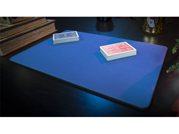 Standard Close-Up Pad 11X16 (Blue) by Murphy's Magic Supplies / ca. 28 x 40 cm