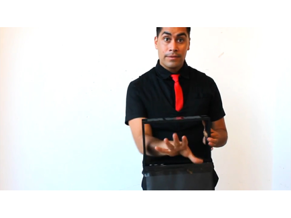 Magic Photo Camera by Mago Flash and Nahuel Olivera - Trick