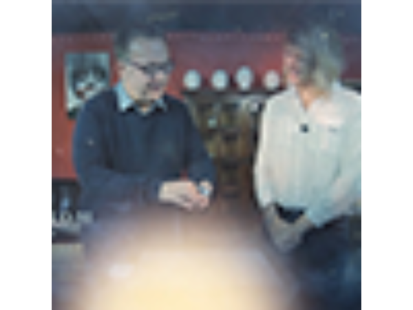 Impossible Location Card Tricks by John Carey - DVD