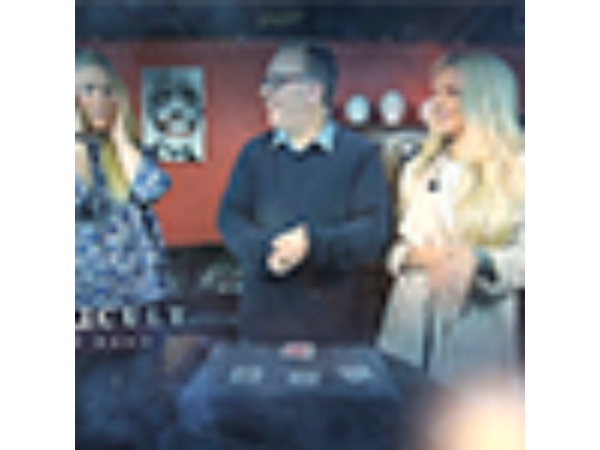Impossible Location Card Tricks by John Carey - DVD
